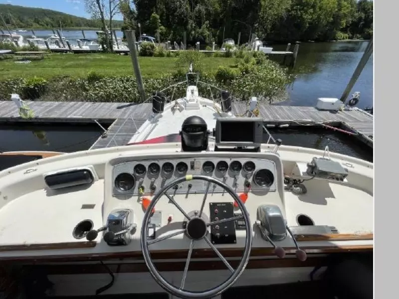 1988 Mainship 36 Double Cabin