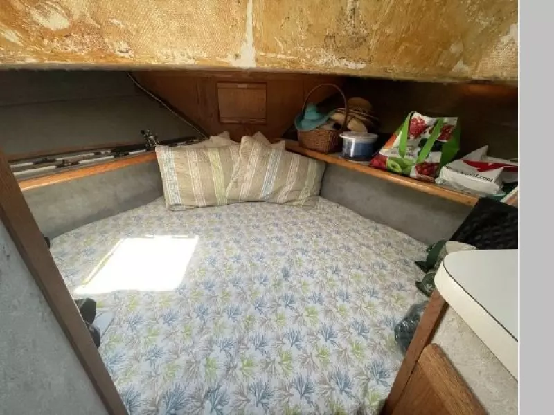1988 Mainship 36 Double Cabin