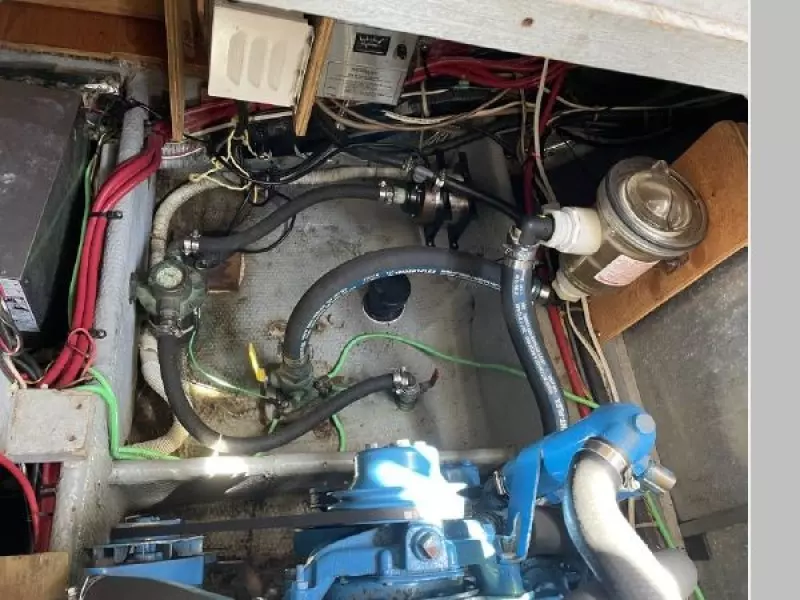 1988 Mainship 36 Double Cabin