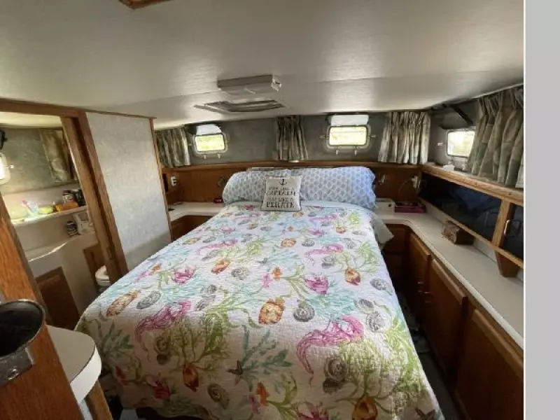 1988 Mainship 36 Double Cabin