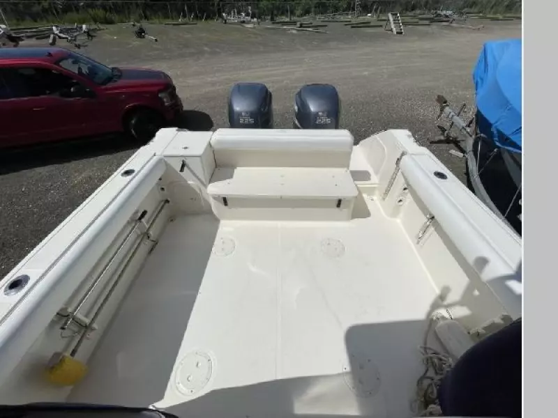 2003 Pursuit 2870 Walkaround