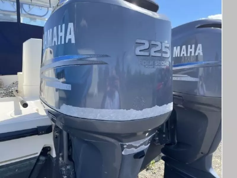 2003 Pursuit 2870 Walkaround