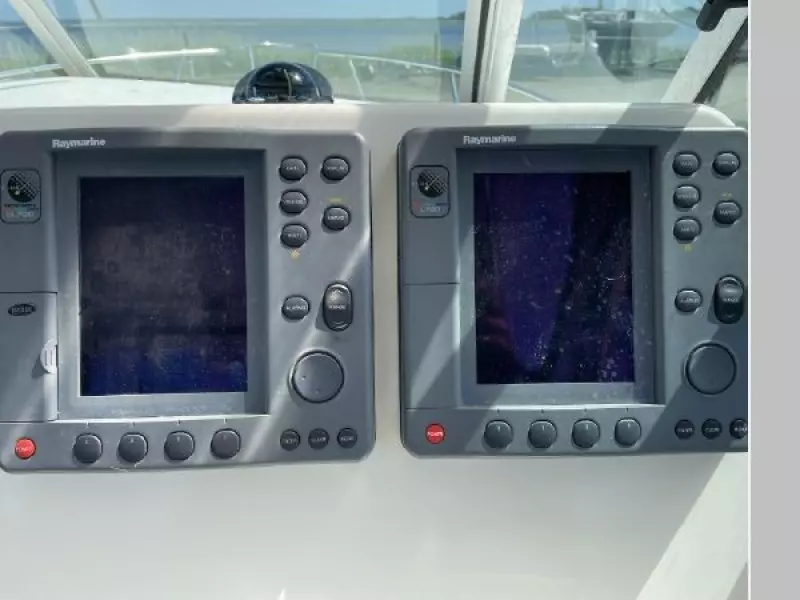 2003 Pursuit 2870 Walkaround