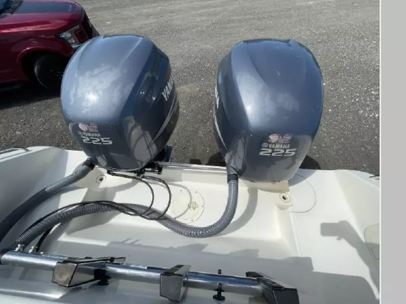 2003 Pursuit 2870 Walkaround