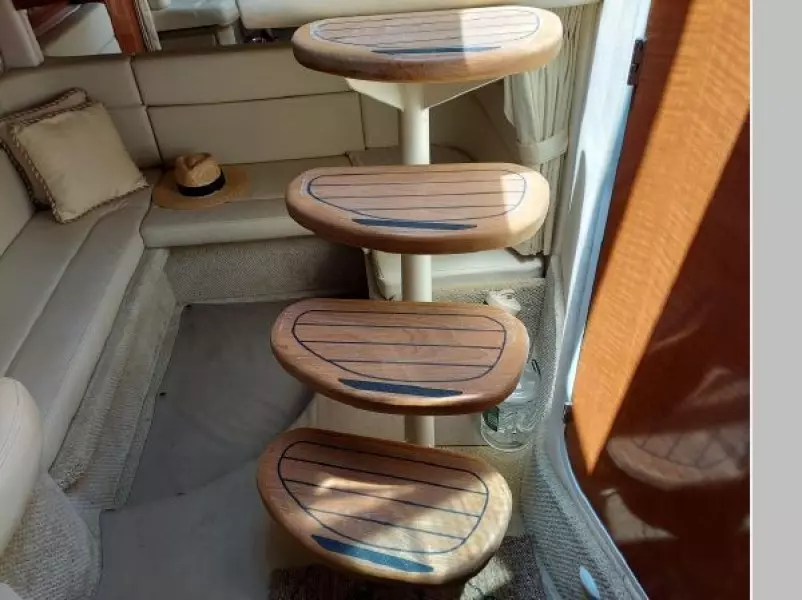 2004 Sea Ray 320 Sundancer