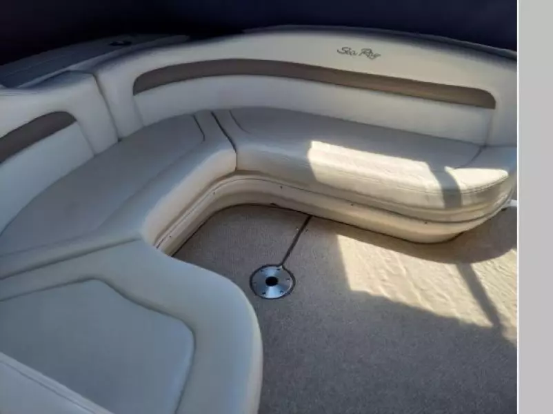 2004 Sea Ray 320 Sundancer