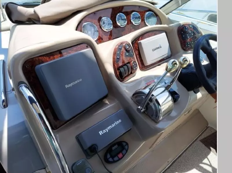 2004 Sea Ray 320 Sundancer