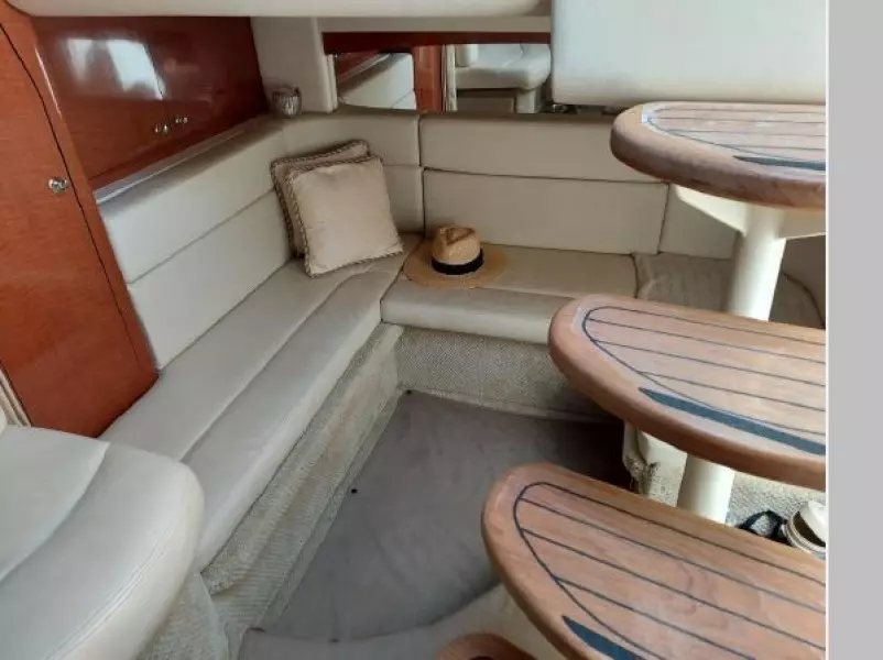 2004 Sea Ray 320 Sundancer