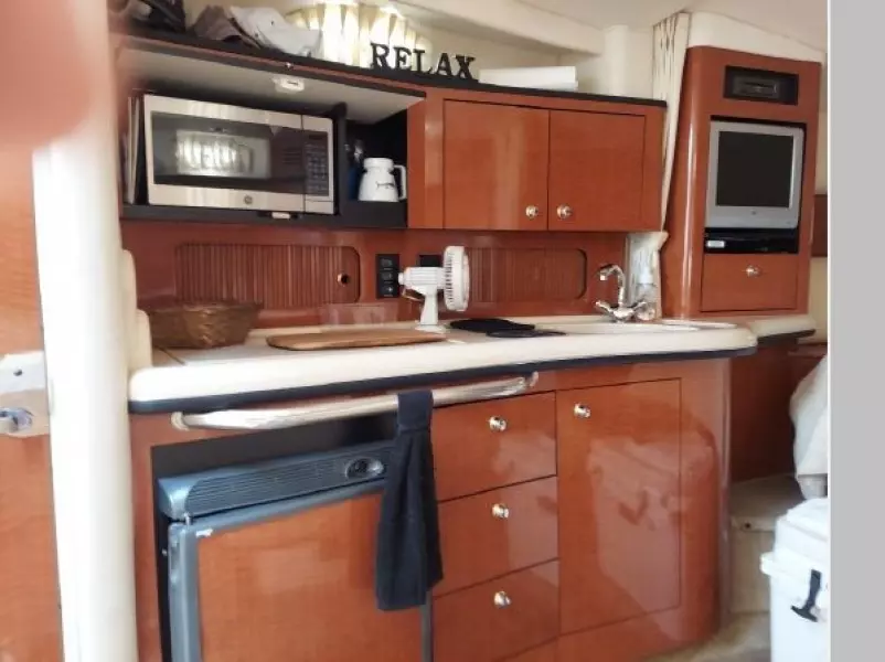 2004 Sea Ray 320 Sundancer