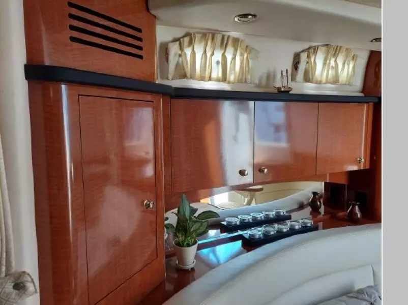 2004 Sea Ray 320 Sundancer