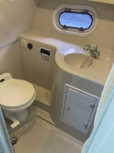 2001 Four Winns 338 Vista