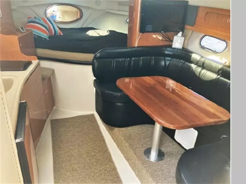 2001 Four Winns 338 Vista