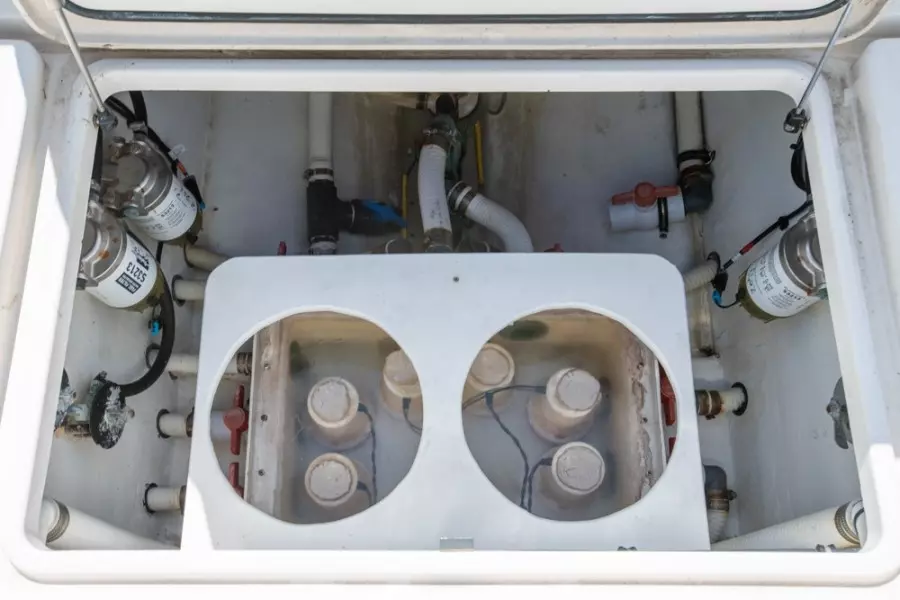 2011 Invincible 42CC