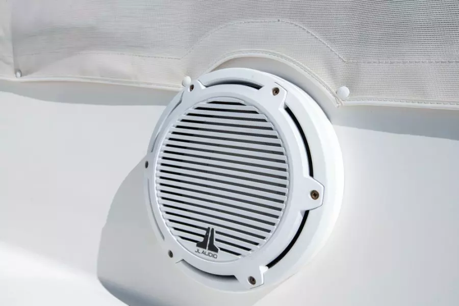 2011 Invincible 42CC