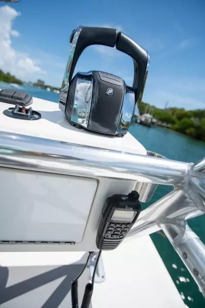 2011 Invincible 42CC