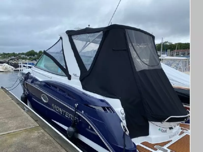 2017 Monterey 295 Sport Yacht