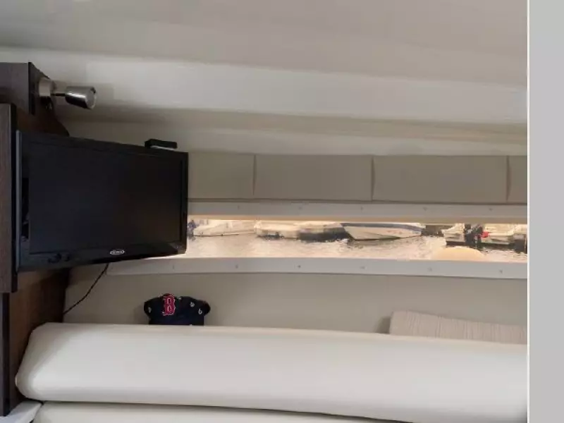 2017 Monterey 295 Sport Yacht