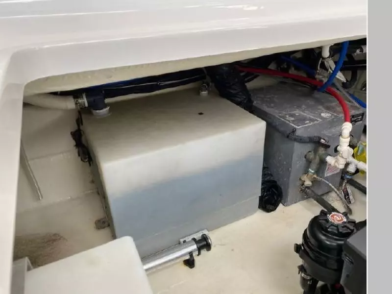 2017 Monterey 295 Sport Yacht