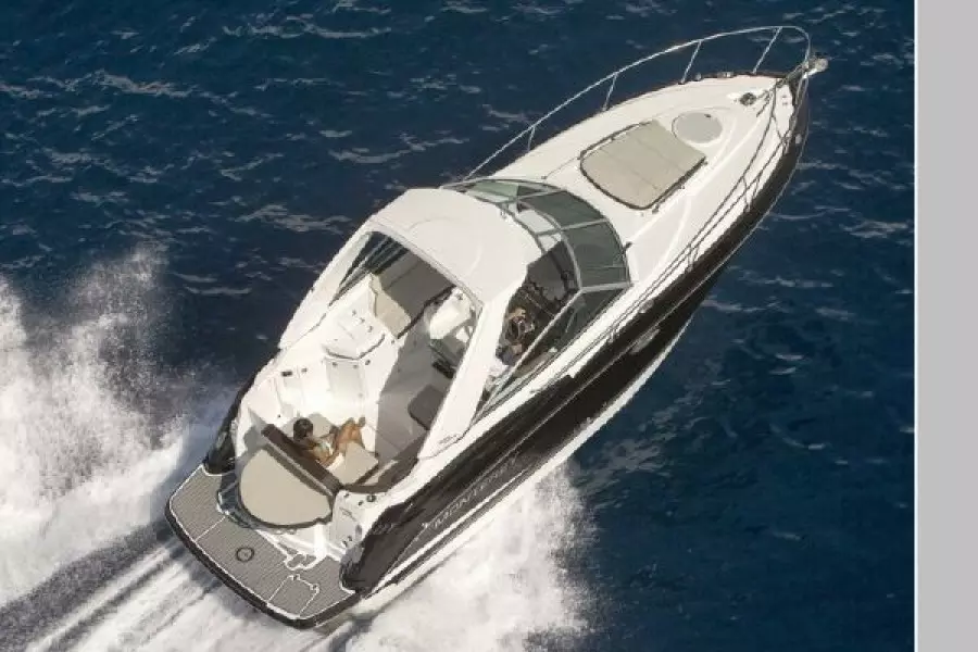 2017 Monterey 295 Sport Yacht