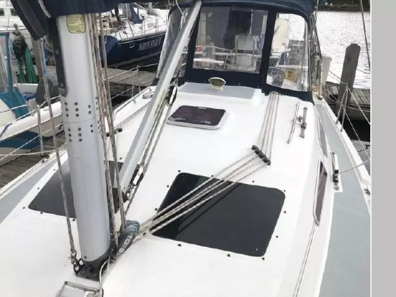 2004 Hunter 33