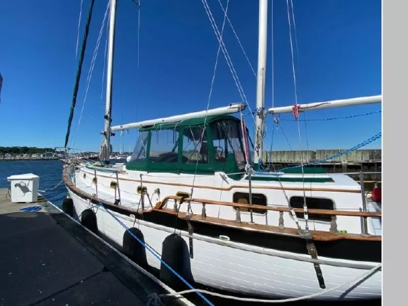 1979 Island Trader 41 Center Cockpit
