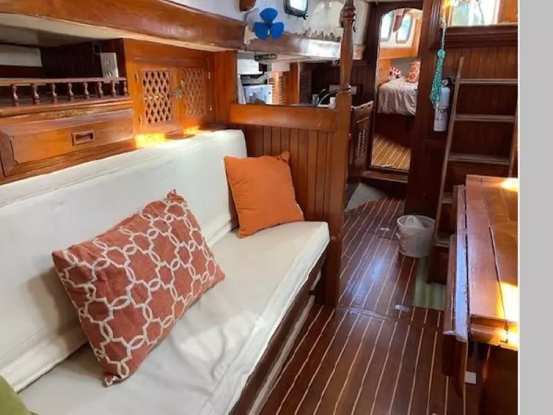 1979 Island Trader 41 Center Cockpit