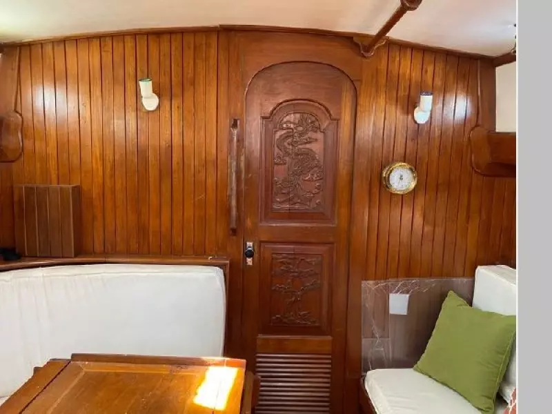 1979 Island Trader 41 Center Cockpit