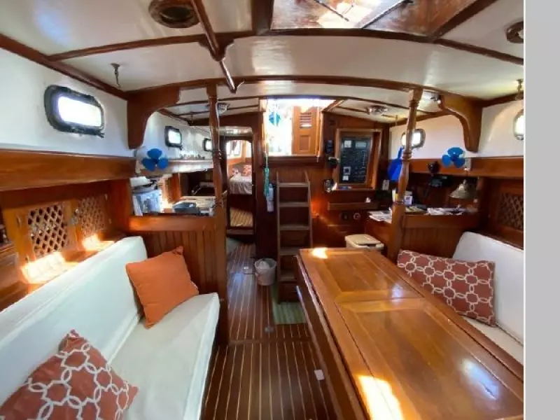 1979 Island Trader 41 Center Cockpit