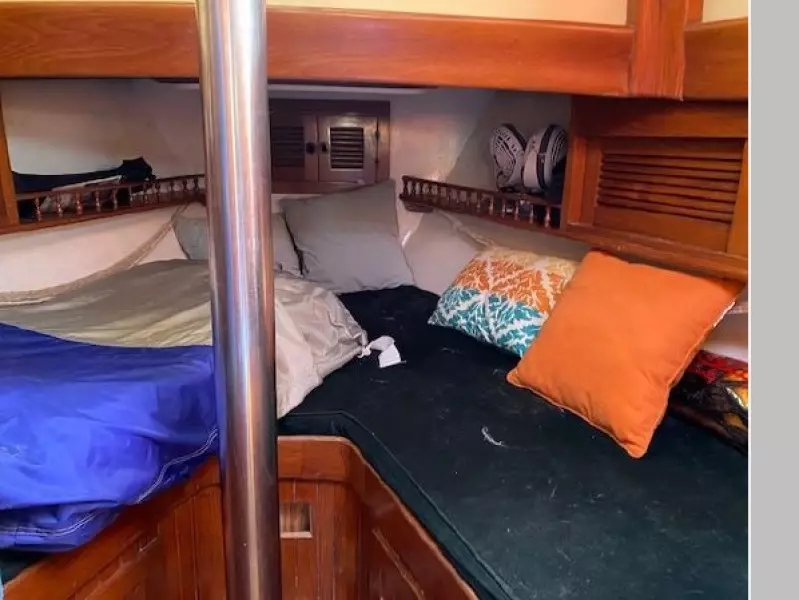1979 Island Trader 41 Center Cockpit