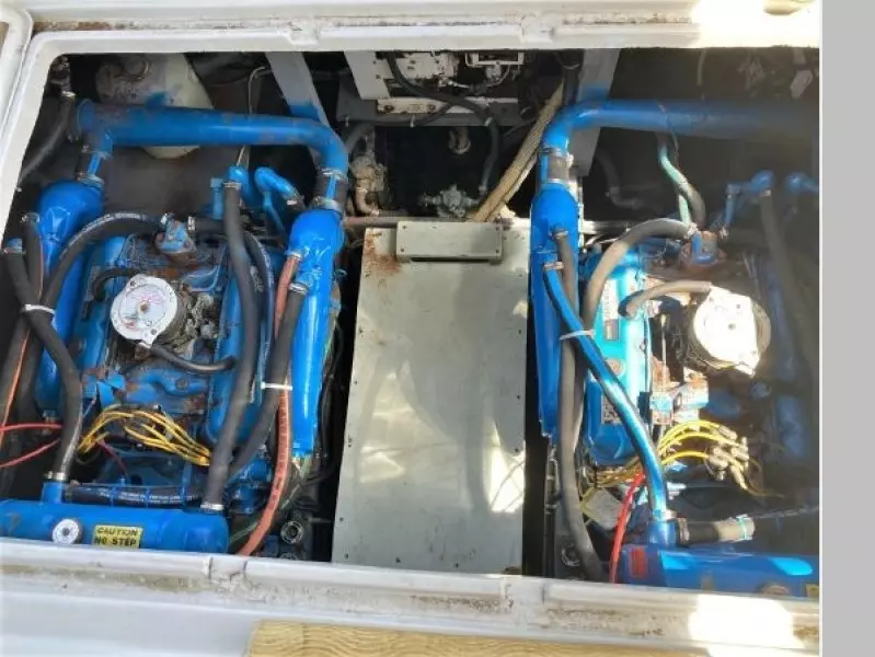 1988 Chris-Craft 370 Amerosport