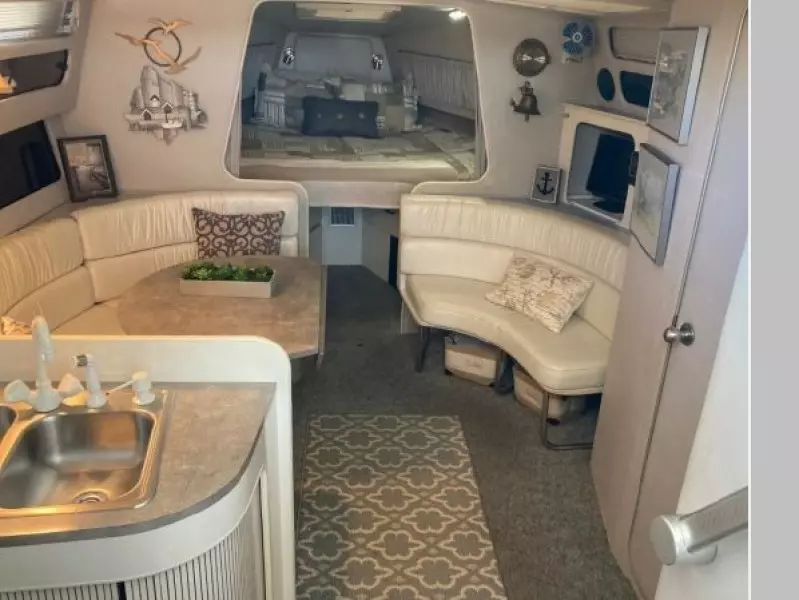 1988 Chris-Craft 370 Amerosport