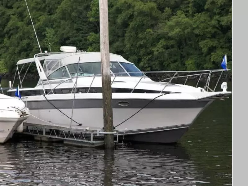 1988 Chris-Craft 370 Amerosport