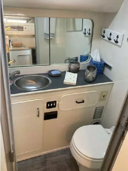 1988 Chris-Craft 370 Amerosport