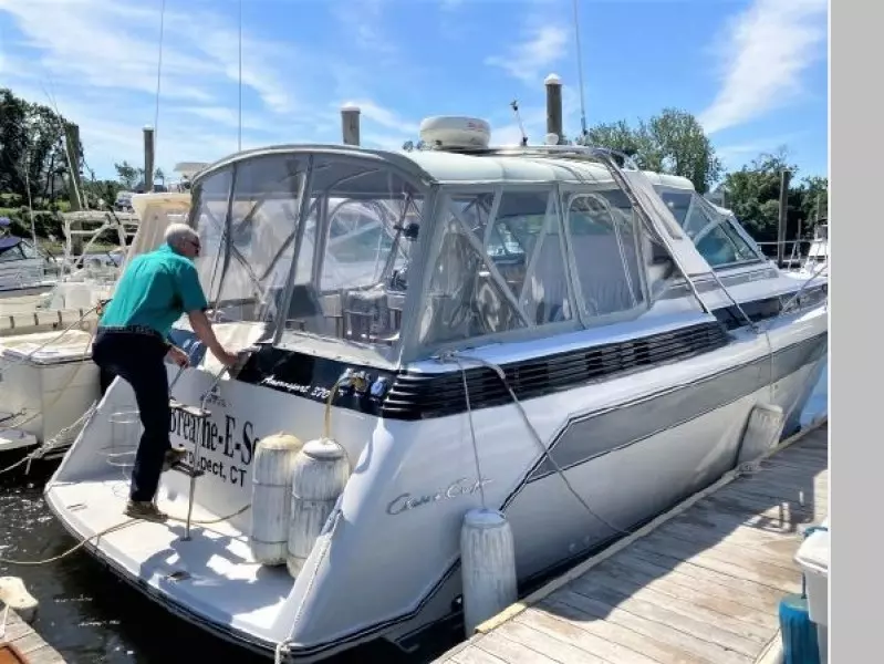 1988 Chris-Craft 370 Amerosport