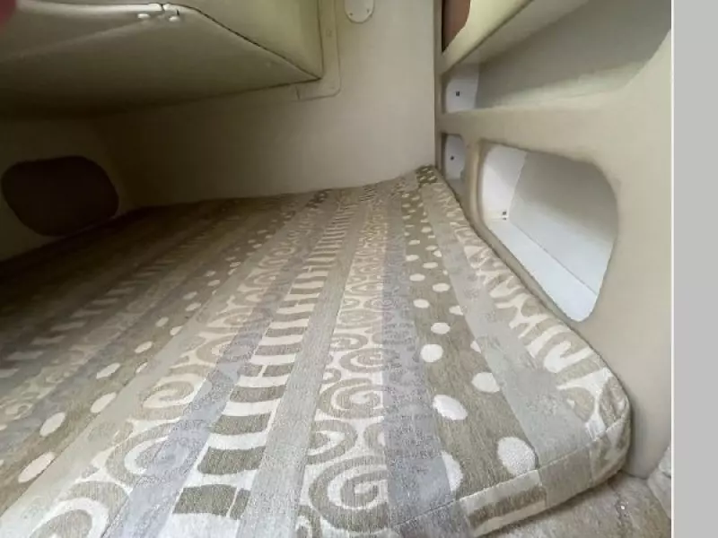 2005 Rinker Fiesta Vee