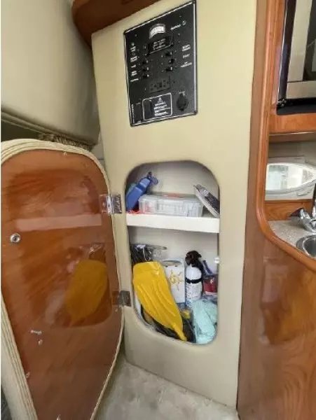 2005 Rinker Fiesta Vee