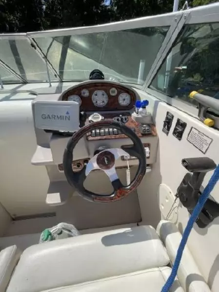 2005 Rinker Fiesta Vee