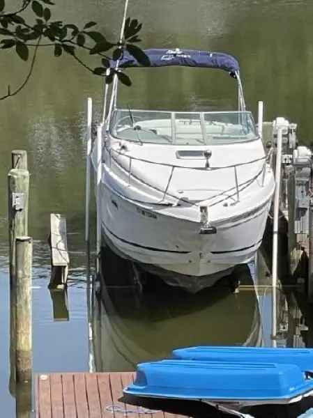 2005 Rinker Fiesta Vee
