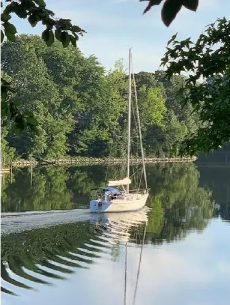 1990 Catalina 42 - 3 Cabin