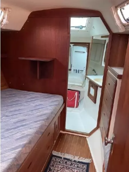 1990 Catalina 42 - 3 Cabin