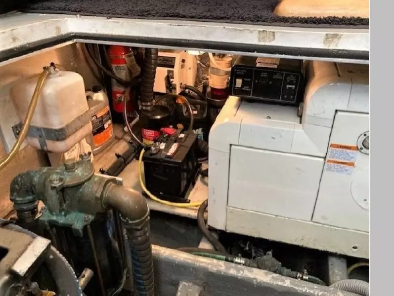 2000 Luhrs Convertible