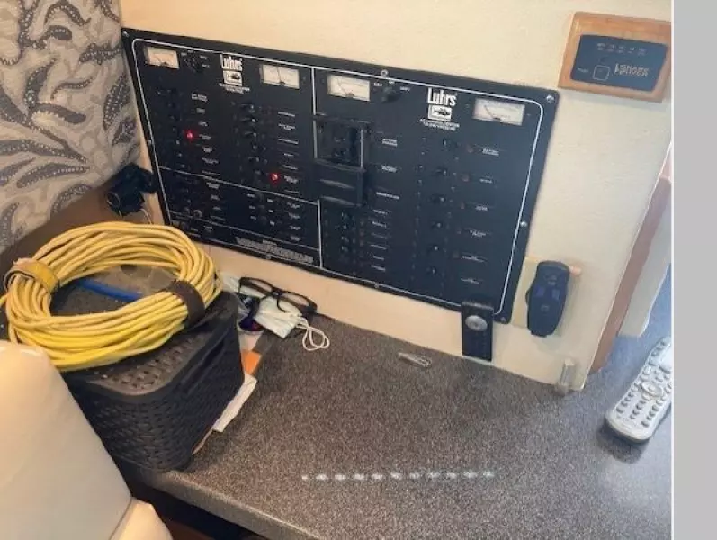 2000 Luhrs Convertible