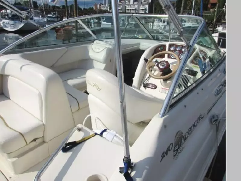 2003 Sea Ray 240 Sundancer