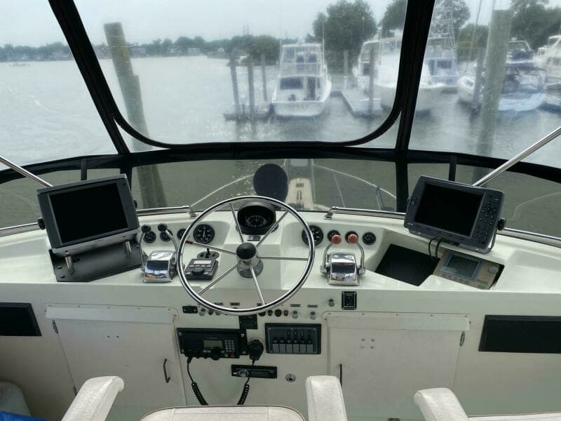 1983 Tollycraft Aft Cabin
