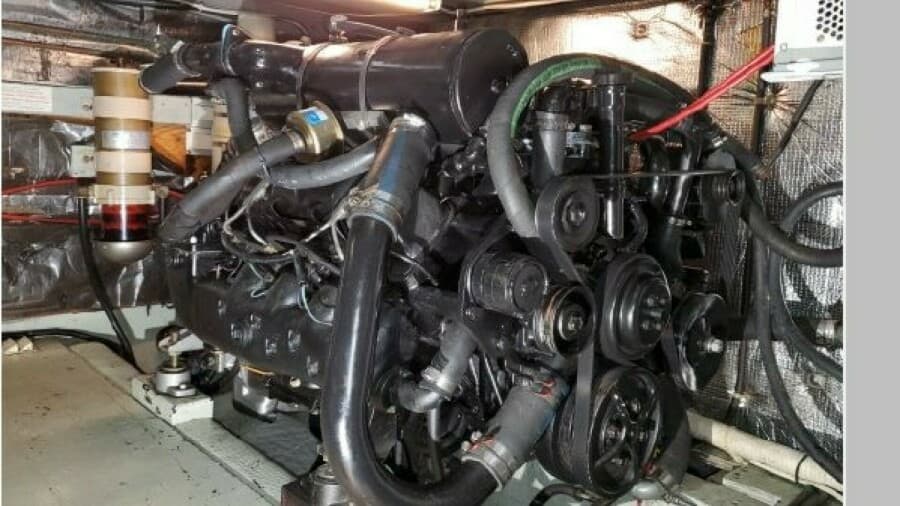 1983 Tollycraft Aft Cabin