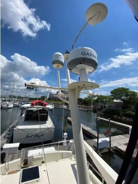 1983 Tollycraft Aft Cabin