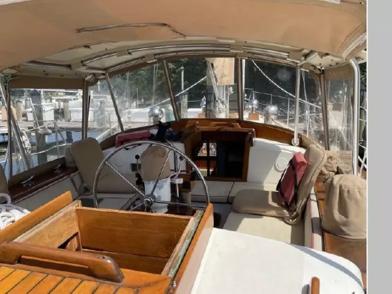 1980 Peterson Center Cockpit