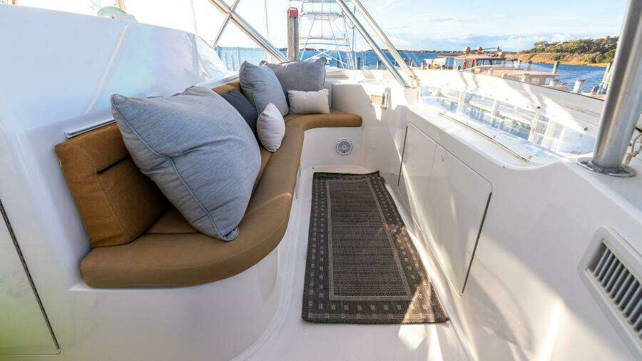 2002 Viking 52 Convertible