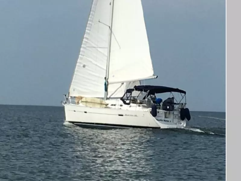 2004 Beneteau 373