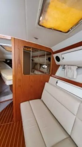 1995 Tiara Yachts 3300 Express